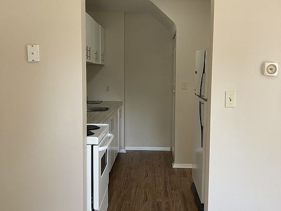 5th image of 1900 Columbia Ct #41