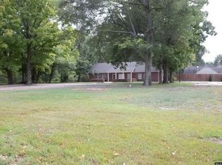 522 Lee St, Martin, TN 38237