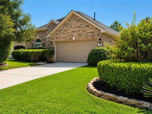 99 E Lasting Spring Cir, Spring, TX 77389
