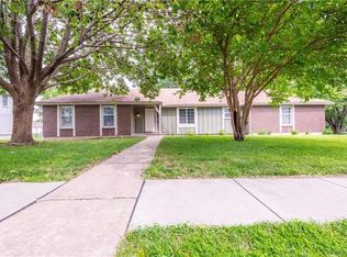 301 N High Dr, Raymore, MO 64083