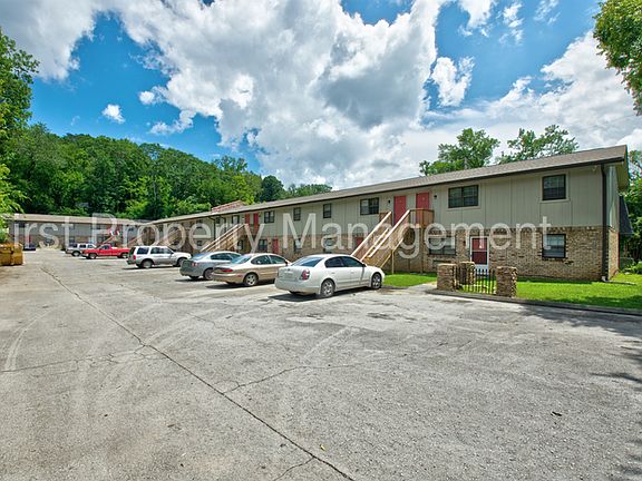 3rd image of 2414 Lyndon Ave APT 2