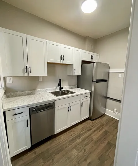 422 N Park Ave #422 — Photo 1