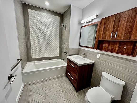 5th image of 33-01 38th Ave #2H
