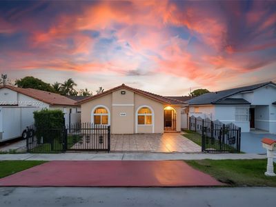 3289 W 70th St, Hialeah, FL, 33018