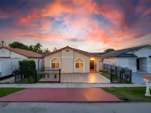 3289 W 70th St, Hialeah, FL 33018
