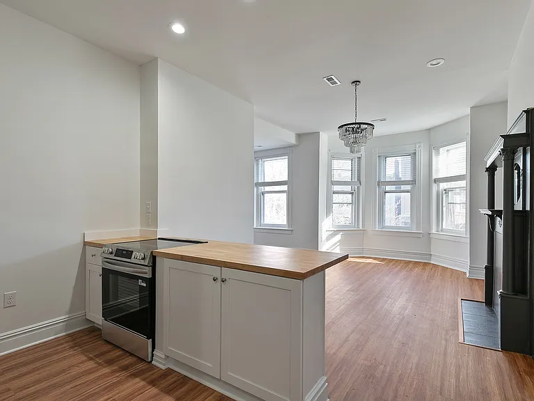 1619 W Grace St — Photo 38