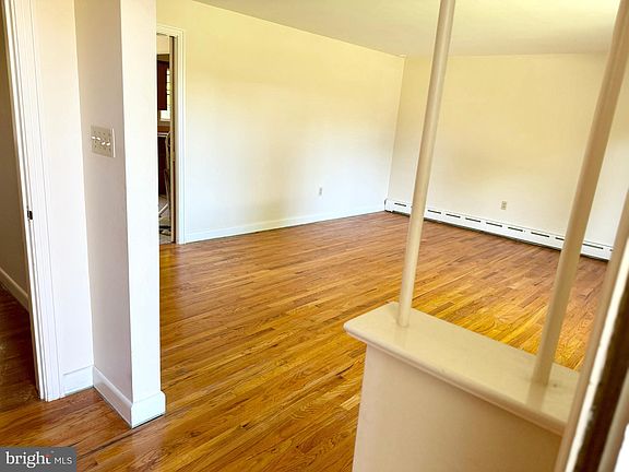 4th image of 62 Landis Ave