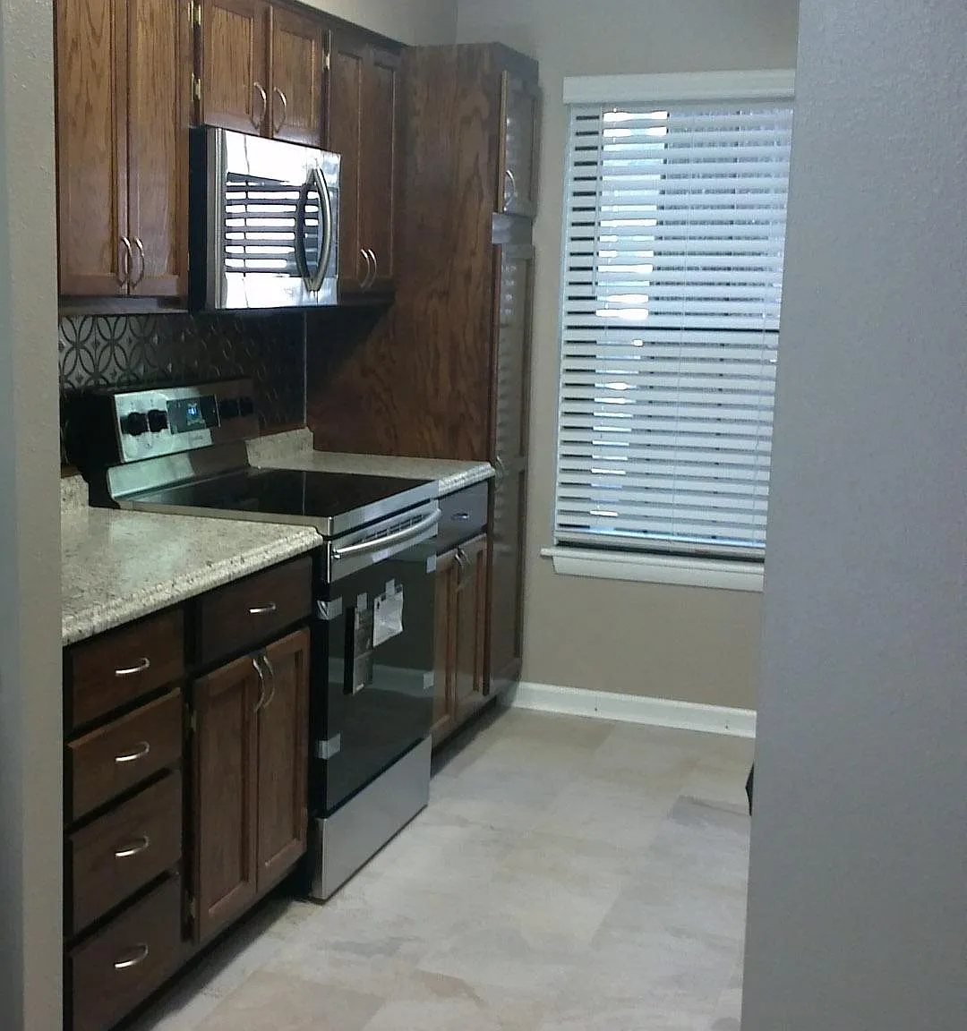 112 Emperado Way — Photo 1