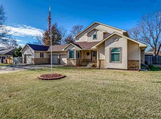 2109 Mound St, Winfield, KS 67156