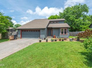 1308 Cherry Tree Ln, Knoxville, TN 37919