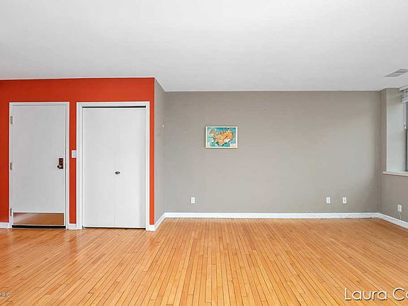 5th image of 2006 Wealthy St SE APT 6