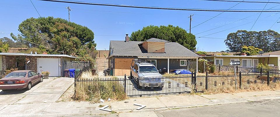 1st image of 4116 McGlothen Way