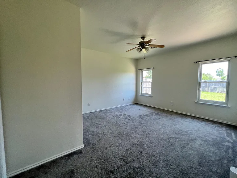 5916 SE 67th St — Photo 33