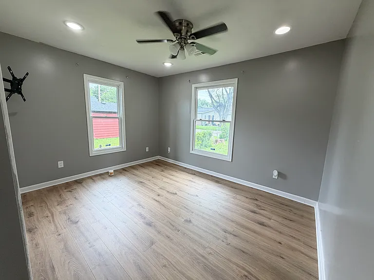 2962 N Colorado Ave — Photo 6