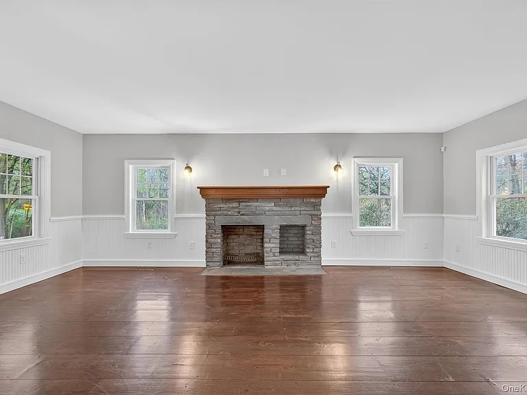 935 Peach Lake Rd — Photo 7