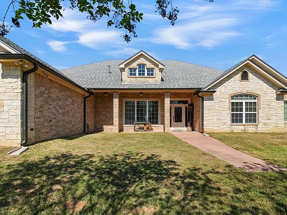 3rd image of 7762 North Dr #110
