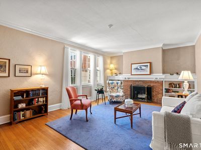 21 Robin Road #A2, West Hartford, CT, 06119