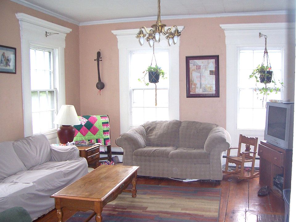 2nd image of 13 Lakins Rd
