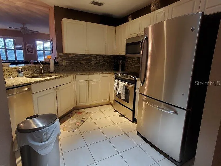 255 W End Dr #4302 — Photo 11