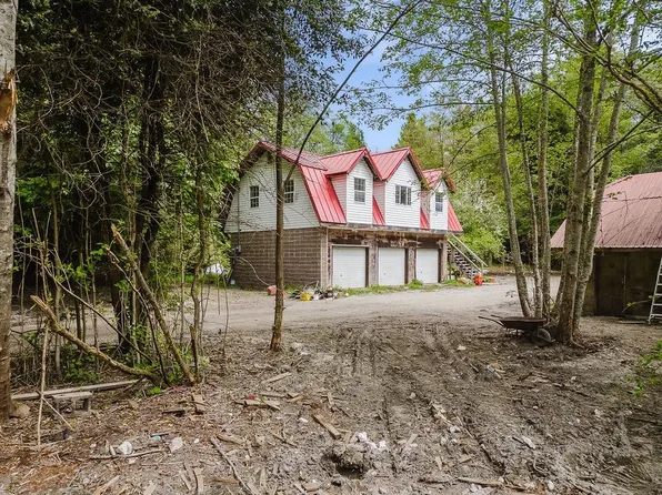 1575 Burton Rd, Sunshine Coast, BC V0N 1V2