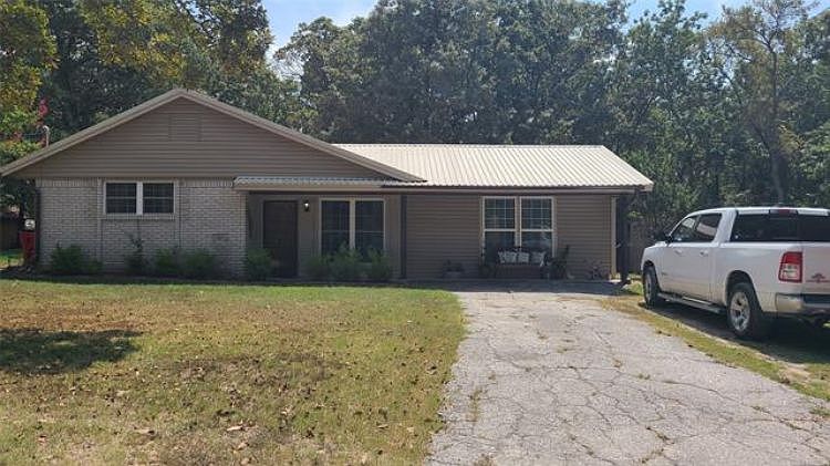 1st image of 340 County Road 2521