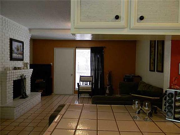 2nd image of 6700 Escondido Dr APT C4