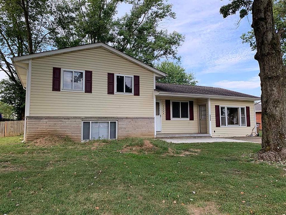House for Rent ONLY. Efficiency apartment to right of front door (was converted from garage) is currently being rented out.