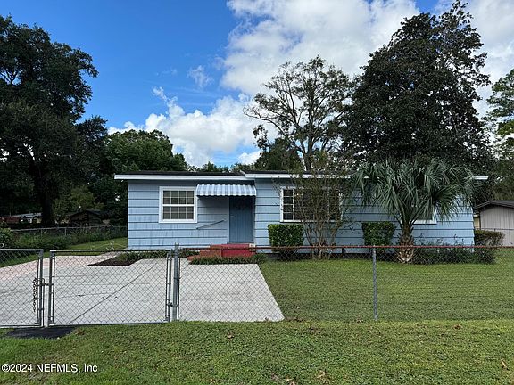 5th image of 740 ERIE Avenue