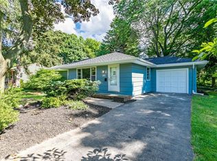 161 Coronado Dr, Irondequoit, NY 14617