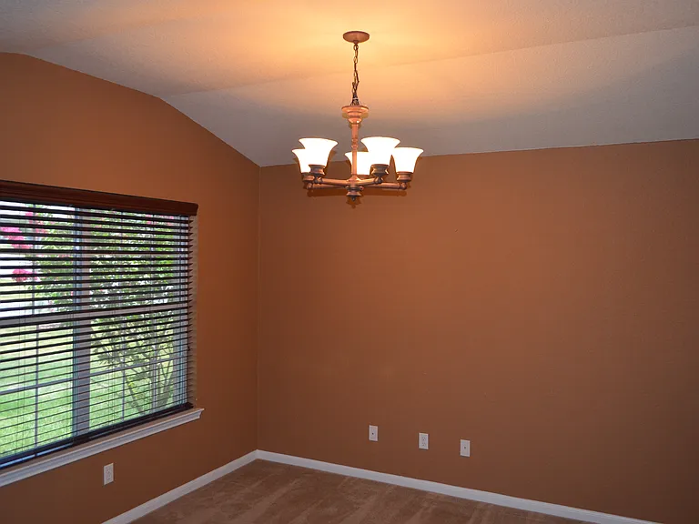 507 Cattail Cir — Photo 8