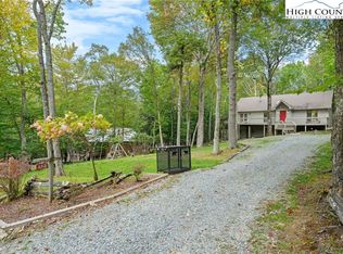 137 Staghorn Hollow Road, Beech Mountain, NC 28604