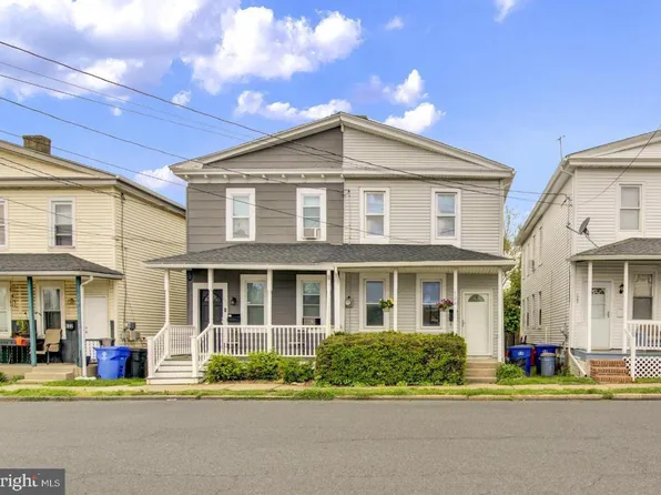 126 King St, Mount Holly, NJ 08060