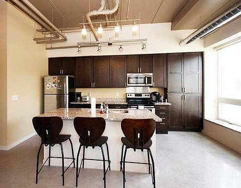 5th image of 401 8th Ave SE #209