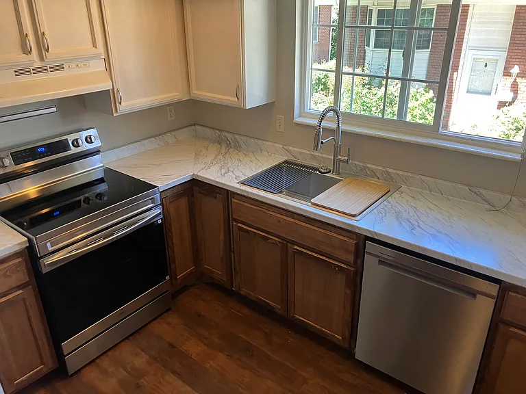 638 E Williamsburg Park Cir — Photo 4
