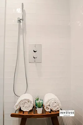 Sold by The In House Group | media 26