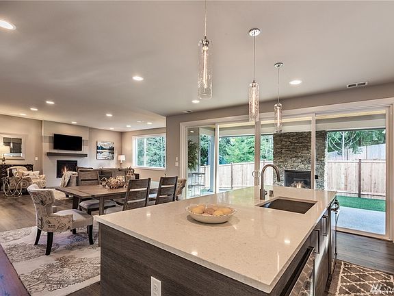 4th image of 12816 83rd Avenue Ct E