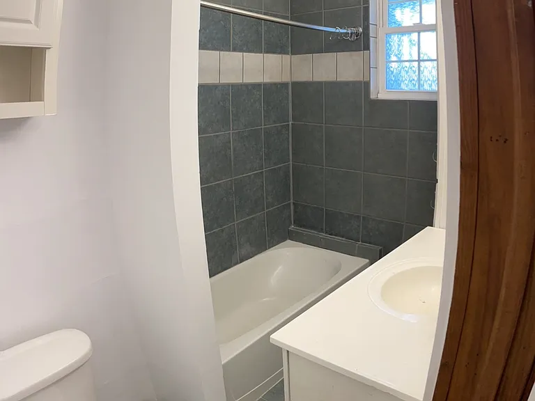 102 Bridge St #1 — Photo 4