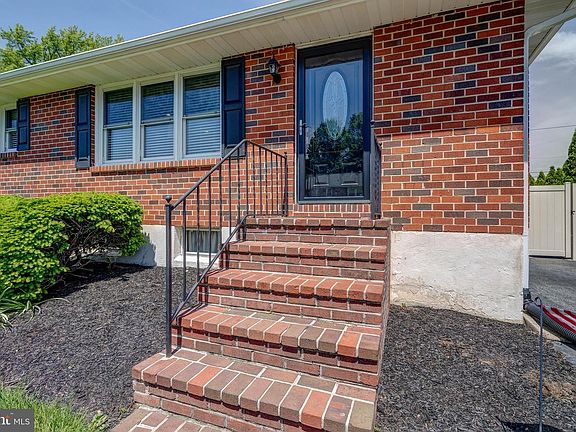 4th image of 1815 Walter Dr