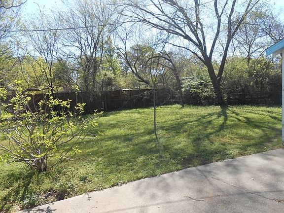 3rd image of 11824 Crumpton Dr