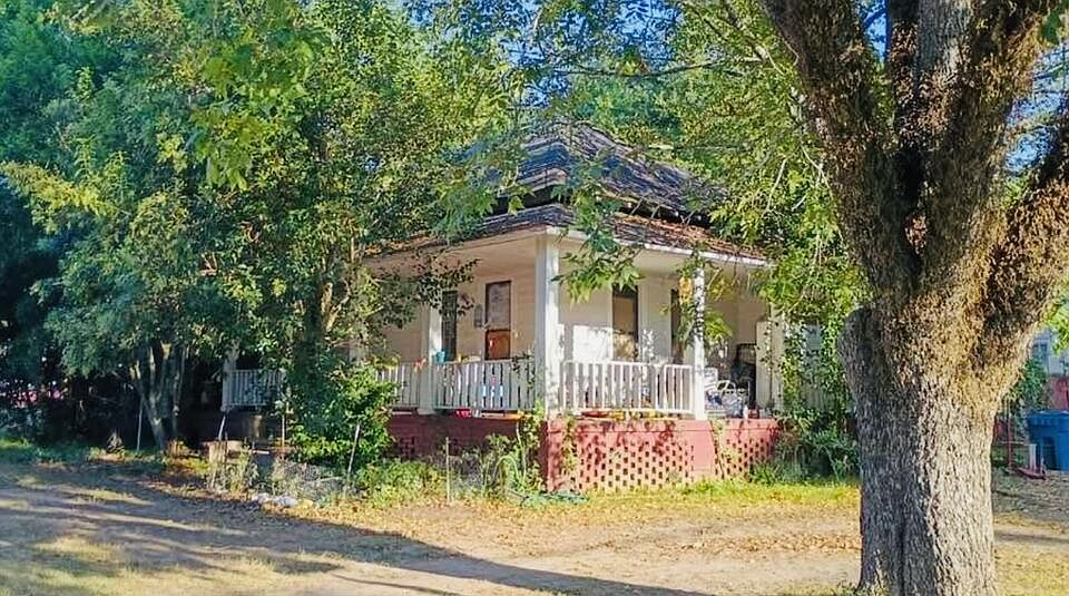 1st image of 55 Poplar St