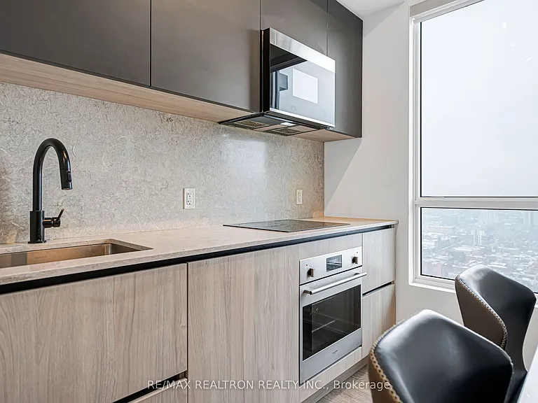 108 Peter St #4302 — Photo 12