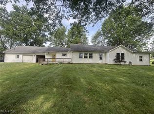 2878 Fairfield School Rd, Columbiana, OH 44408