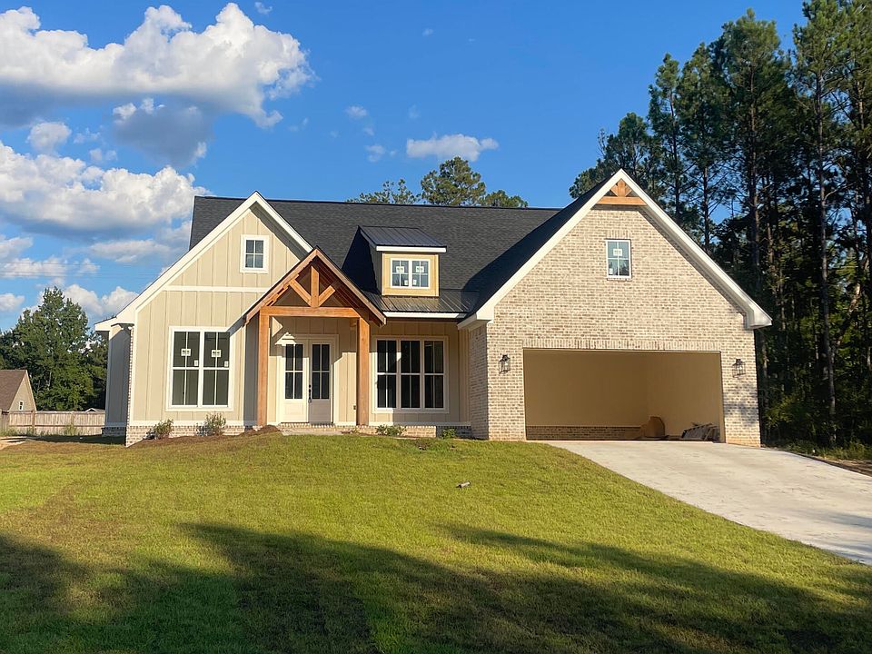 1st image of 32 Redmont Dr