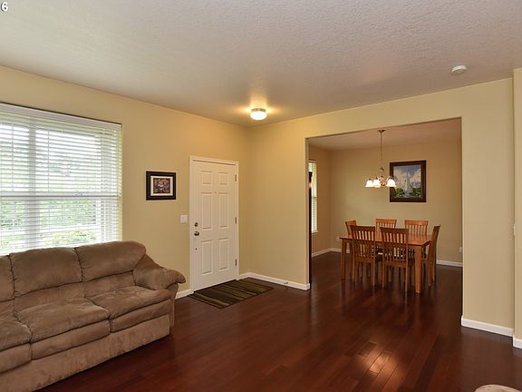 3rd image of 3734 SE Scarlet Pl