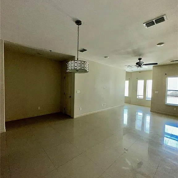 418 Newport Ave #2 — Photo 4