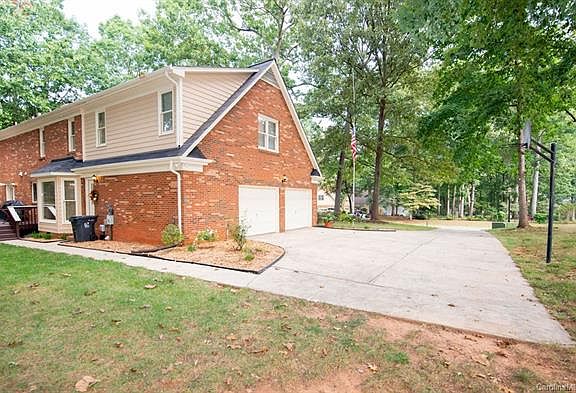 5th image of 9711 Vixen Ln