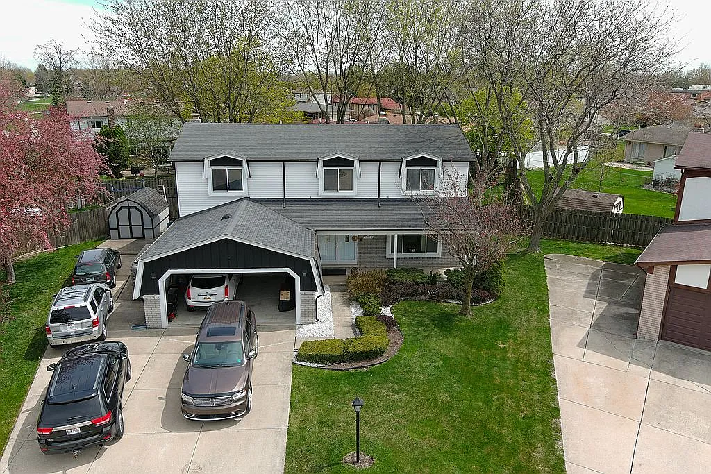 4186 Glenbrook Ct photo 1
