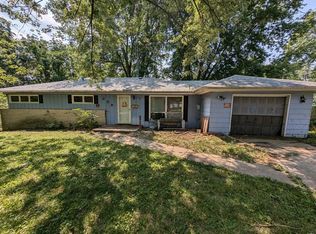 259 Drummond St, White Hall, IL 62092