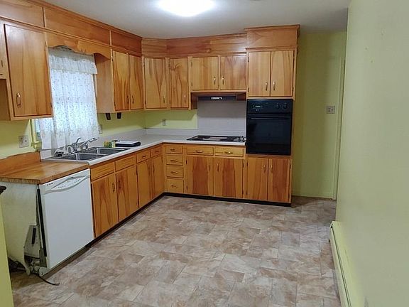 5th image of 104 Ferrol Ave