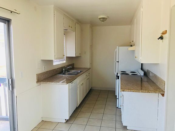 2nd image of 1728 Diamond St APT 8